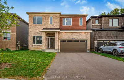 136 Gosling Crescent, Kanata, On K2w 0k6