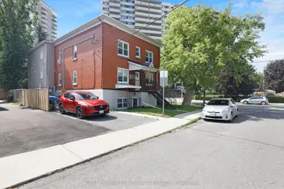 64 Genest Street, Vanier And Kingsview Park, On K1l 7z2