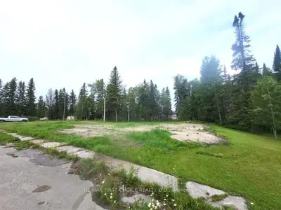 123 Lakeview Drive, Greenstone, On P0t 2a0