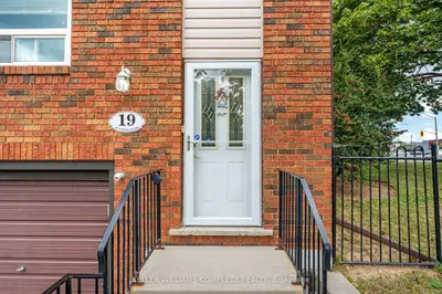90 Magnolia Drive 19, Hamilton, On L9c 6r9