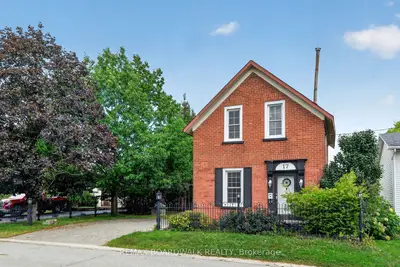17 Francis Street, Carleton Place, On K7c 2j5