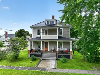 3 St Mary's Street, Rideau Lakes, On K0g 1v0