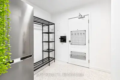 204 Ste Monique Street 9, Vanier And Kingsview Park, On K1l 7r1