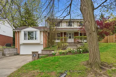 35 Cowan Place, London South, On N6c 2x4