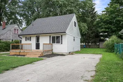 84 Victoria Boulevard, Huron East, On N0m 1l0