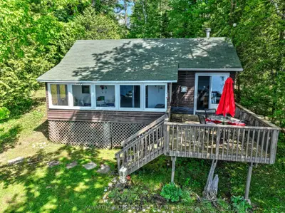 93 West Clear Bay Road, Trent Lakes, On K0m 2a0