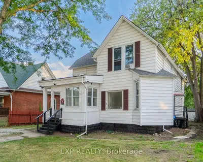 523 Caron Avenue, Windsor, On N9a 5b5