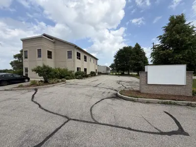 21 Lewis Road 200, Guelph, On N1h 1e9