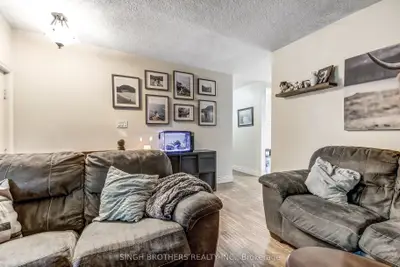 344 Springbank Avenue N, Woodstock, On N4s 7r6