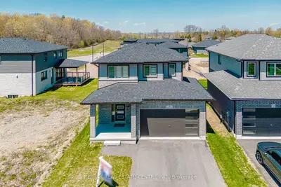 8 Moon Crescent, Cambridge, On N1s 0c4