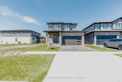 8 Moon Crescent, Cambridge, On N1s 0c4