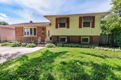 1 Pickwick Place, London East, On N5v 2p6