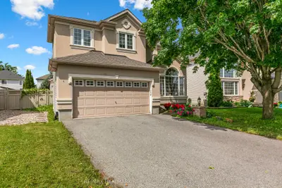 9 Blackshire Circle, Barrhaven, On K2j 5l8
