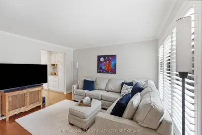 2 Weiden Street 35, St. Catharines, On L2m 6w5