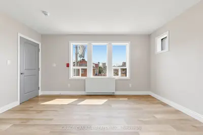 71 Sanford Avenue S, Hamilton, On L8m 2g7