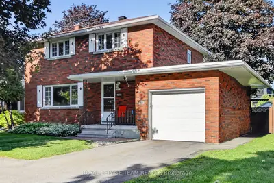 957 Winnington Avenue, Britannia Heights - Queensway Terrace N And Area, On K2b 5c6