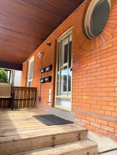 110 Mrytle Avenue, Hamilton, On L8m 2g2