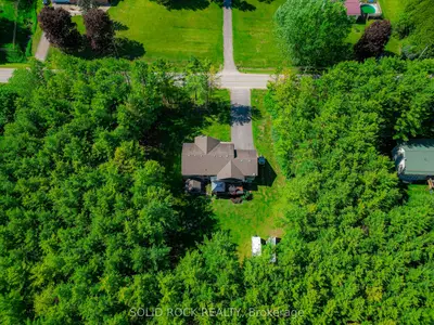 717 Upper Oak Leaf Road, Athens, On K0e 1b0