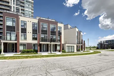 72 Windward Drive, Grimsby, On L3m 0j2