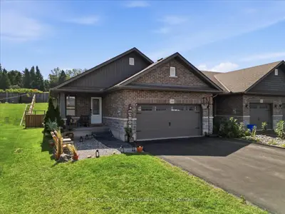 49 Aspen Drive, Quinte West, On K8v 0e2