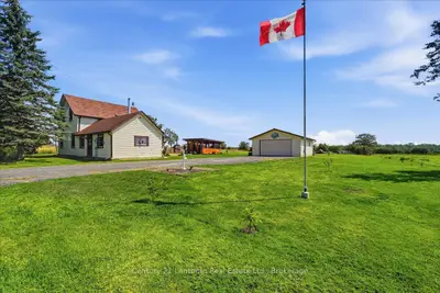 1039 Christian Road, Prince Edward County, On K0k 1g0