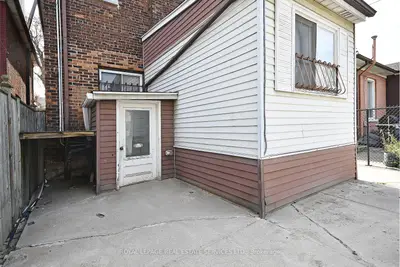 47 Emerald Street N Lower, Hamilton, On L8l 5k2