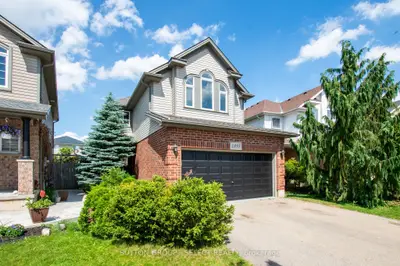 1893 Stackhouse Crescent, London North, On N5x 4m5