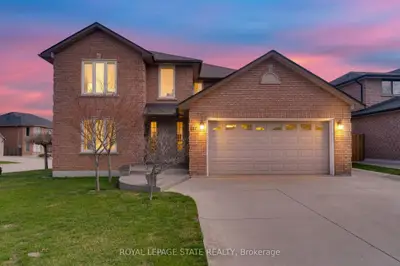 137 National Drive, Hamilton, On L8g 5b3