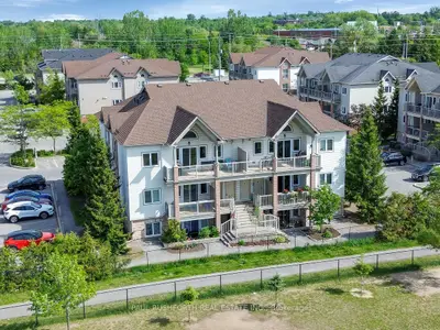 1105 STITTSVILLE MAIN Street F, Stittsville - Munster - Richmond, ON K2S 0C8