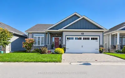34 Sunrise Lane, Lambton Shores, On N0m 1t0