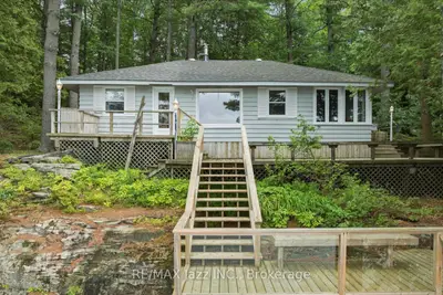 1022 Two Dogs Lane, Algonquin Highlands, On K0m 1j2