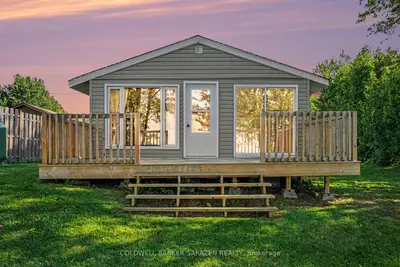 33 B Oakdale Lane, Horton, On K7v 3z8