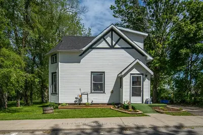 349 Stanley Street, Deseronto, On K0k 1x0