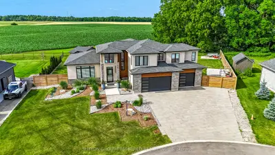 12 Grogast Court, Adelaide Metcalfe, On N7g 3h8