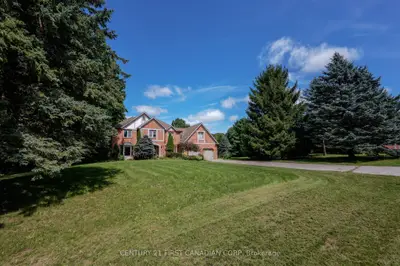 183 Wellington Street, Middlesex Centre, On N0l 1e0
