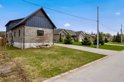 107 OTTAWA Avenue, Saugeen Shores, ON N0H 2L0