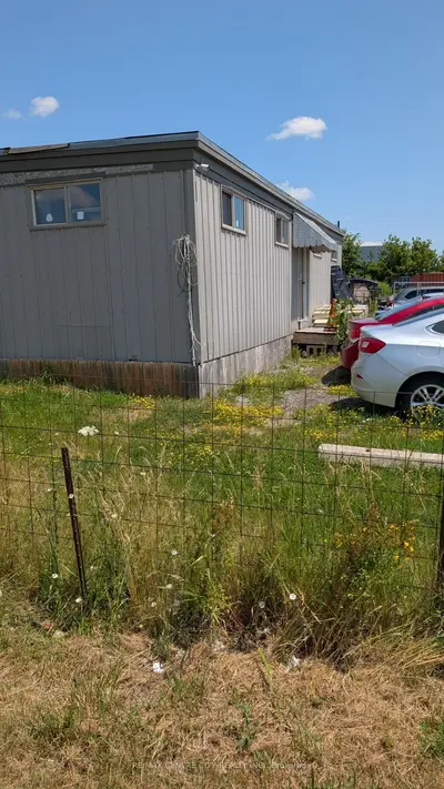 92a Clarke Road, London East, On N5w 5m9