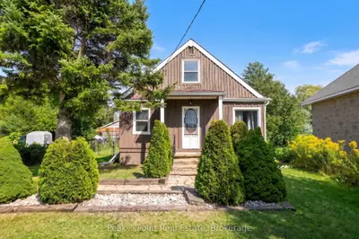 579 John Street, South Bruce Peninsula, On N0h 2t0