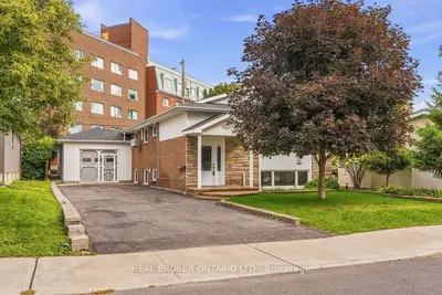 257 Lavergne Street, Vanier And Kingsview Park, On K1l 5e4