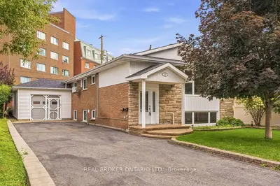 257 Lavergne Street, Vanier And Kingsview Park, On K1l 5e4