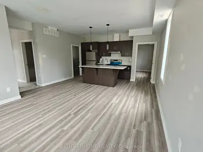 1336 Thames Street Unit A, Carlington - Central Park, On K1z 7n4