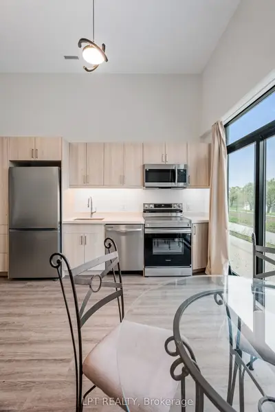 350 Prince Charles Drive S 116, Welland, On L3c 7b3