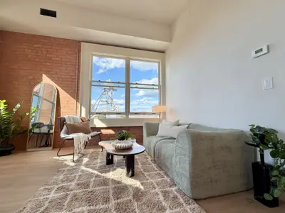 56 York Boulevard 207, Hamilton, On L8r 0a2