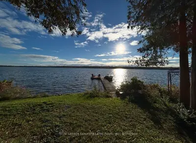100 Pinewood Boulevard, Kawartha Lakes, On K0m 2t0