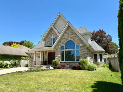 241 4th Street Crescent, Hanover, On N4n 3s9
