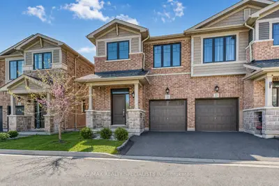 35 Pelican Lane, Hamilton, On L8k 0a4