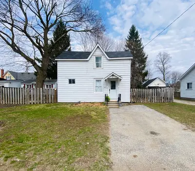 630 First Street S, Gravenhurst, On P1p 1k1