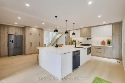 58 Forsyth Avenue N, Hamilton, On L8s 4e3