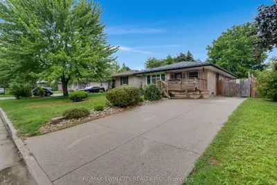 83 Kimberly Crescent, Kitchener, On N2e 1c8
