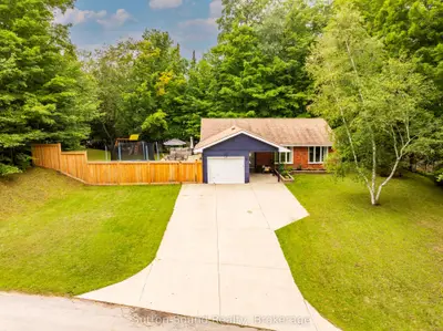4 MAPLEWOOD Drive, South Bruce Peninsula, ON N0H 2G0